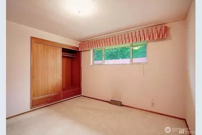 88 Monterey Place NE, Renton, WA 98056 - Photo 12