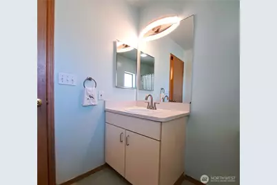 6329 16 Avenue NE #1, Seattle, WA 98115 - Photo 10