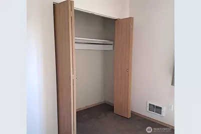 6329 16 Avenue NE #1, Seattle, WA 98115 - Photo 8