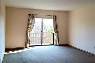 6329 16th Ave NE, Seattle, WA 98115 - Photo 4