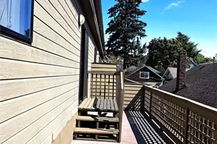 6329 16th Ave NE, Seattle, WA 98115 - Photo 12