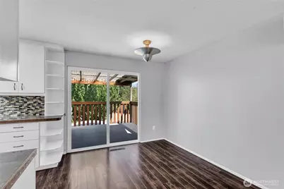 14309 Golden Given Road E, Tacoma, WA 98445 - Photo 10