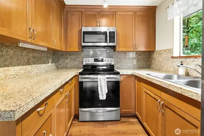 13816 NE 137th Street, Kirkland, WA 98034 - Photo 12