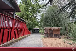 15122 S 42nd Ave, Tukwila, WA 98188 - Photo 2