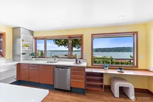 3920 NE 157th Pl, Lake Forest Park, WA 98155 - Photo 16
