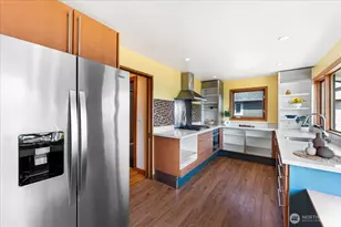 3920 NE 157th Pl, Lake Forest Park, WA 98155 - Photo 14