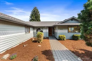 3920 NE 157th Pl, Lake Forest Park, WA 98155 - Photo 2