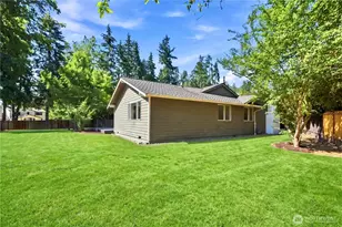 17921 NE 27th St, Redmond, WA 98052 - Photo 28