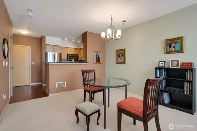 3333 Wallingford Avenue N #410, Seattle, WA 98103 - Photo 10