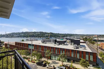 3333 Wallingford Avenue N #410, Seattle, WA 98103 - Photo 16