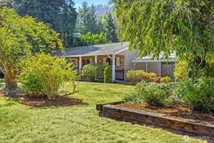 1245 6th Ave SE, Issaquah, WA 98027 - Photo 2