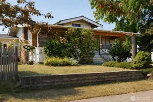 1811 9th, Anacortes, WA 98221 - Photo 2