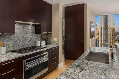 1521 2nd Avenue #3303, Seattle, WA 98101 - Photo 6
