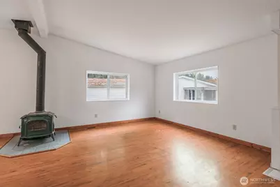 12619 120th Avenue Ct E #7, Puyallup, WA 98374 - Photo 6