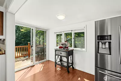 18011 83rd Avenue NE, Kenmore, WA 98028 - Photo 6