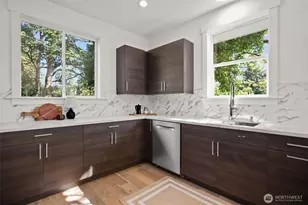 4812 S Frontenac St, Seattle, WA 98118 - Photo 12