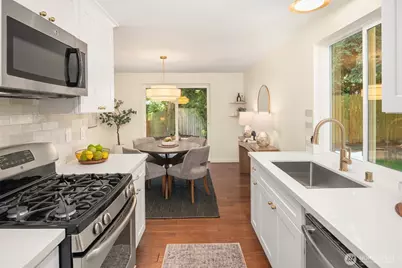 13515 121st Avenue NE, Kirkland, WA 98034 - Photo 10