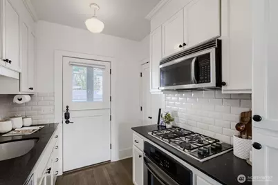 317 Lakeside Avenue S #3, Seattle, WA 98144 - Photo 10