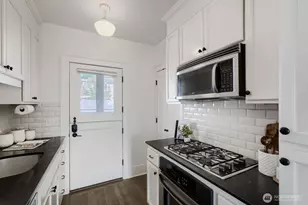 317 Lakeside Ave S, Seattle, WA 98144 - Photo 10