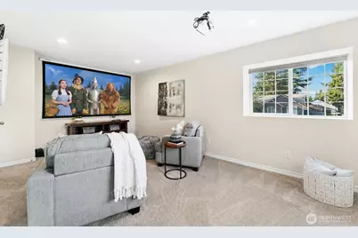 723 N 198th Street, Shoreline, WA 98133 - Photo 18
