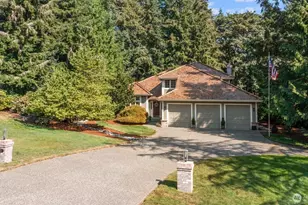 13022 205th Pl SE, Issaquah, WA 98027 - Photo 2