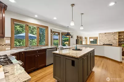 13022 205th Place SE, Issaquah, WA 98027 - Photo 12