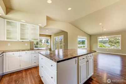 8170 Cultus Drive, Clinton, WA 98236 - Photo 18
