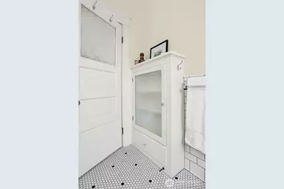 2833 NW 69th Street, Seattle, WA 98117 - Photo 14