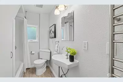 1326 N 40th Street, Seattle, WA 98103 - Photo 18