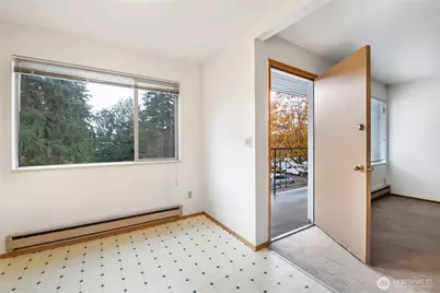 14520 Phinney Avenue N, Shoreline, WA 98133 - Photo 6