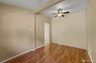 25010 Morgan St, Black Diamond, WA 98010 - Photo 14