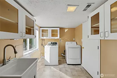 25010 Morgan Street, Black Diamond, WA 98010 - Photo 24