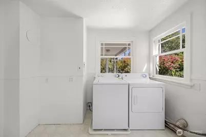 4721 21st Avenue SW, Seattle, WA 98106 - Photo 8