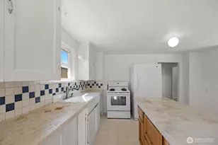 4721 21st Ave SW, Seattle, WA 98106 - Photo 6