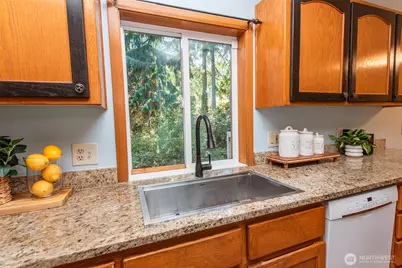 38 Brighton Avenue, Port Hadlock-Irondale, WA 98339 - Photo 16
