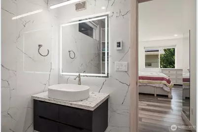 11502 6 Avenue NW #1, Seattle, WA 98177 - Photo 22