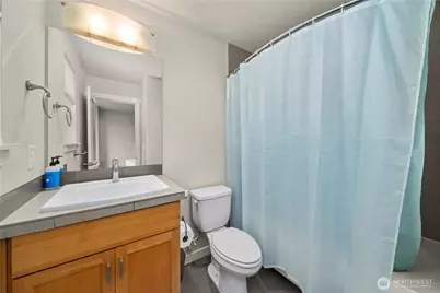 23000 NE 8th Street #E5, Sammamish, WA 98074 - Photo 16