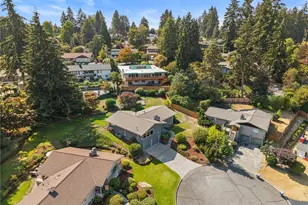 1040 Rosewood Ln, Fircrest, WA 98466 - Photo 2
