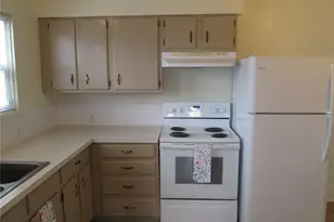 110 & 114 E Hazel Ave, Burlington, WA 98233 - Photo 10