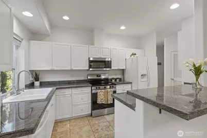 10025 9th Avenue W #E102, Everett, WA 98204 - Photo 10
