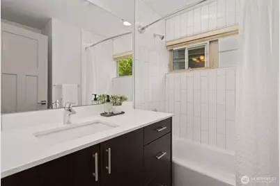 3817 Gilman Avenue W, Seattle, WA 98199 - Photo 14