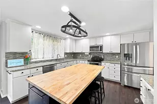 1221 85th Dr NE, Lake Stevens, WA 98258 - Photo 4