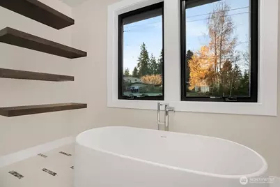 9206 NE 24th Street, Clyde Hill, WA 98004 - Photo 16