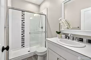 10833 NE 190th Pl, Bothell, WA 98011 - Photo 18