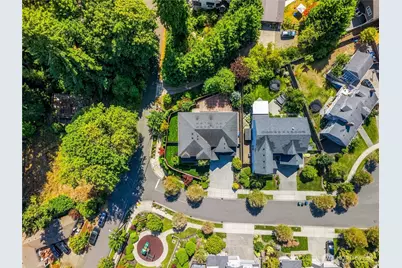 10833 NE 190th Place, Bothell, WA 98011 - Photo 2