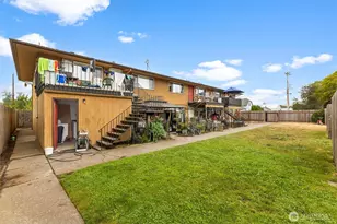 1955 Eaton Ave, Ferndale, WA 98248 - Photo 2
