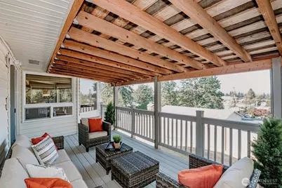1052 E Robinhood Drive, Arlington, WA 98223 - Photo 12