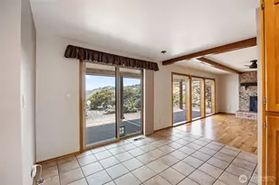 290 Trails End Ln, Yakima, WA 98903 - Photo 12