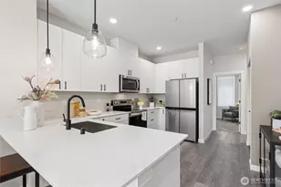 16202 Manor Way, Lynnwood, WA 98087 - Photo 4