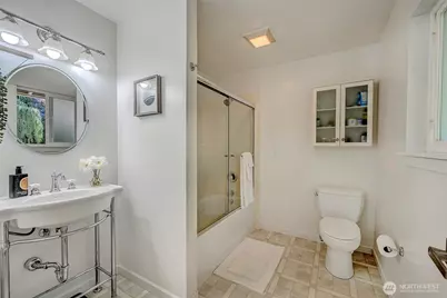 8205 NE 128th Street, Kirkland, WA 98034 - Photo 16